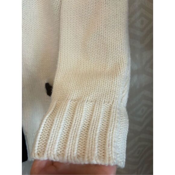 Vintage Style Cream Cardigan with Navy Trim and Rabbit Applique - Picture 4 of 11